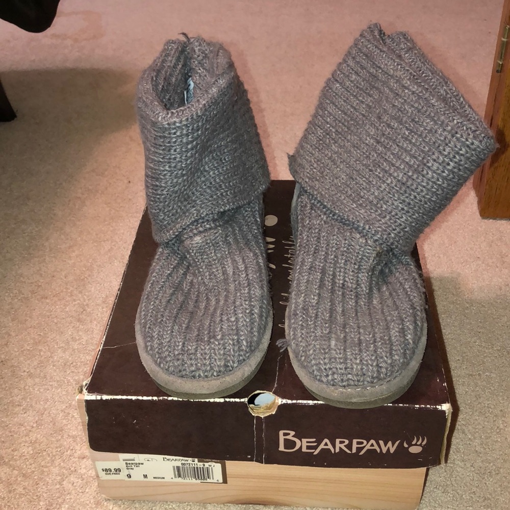 Knit bearpaw boots, open to offers!!